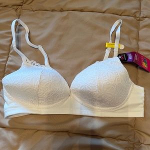 Women’s Maidenform wireless bra size medium NWT